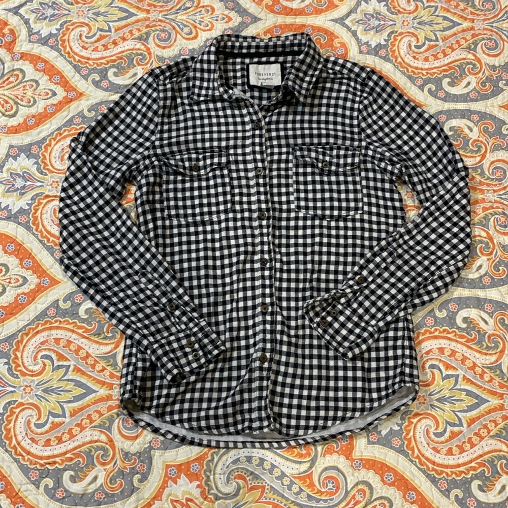 ***FREE W/ PURCHASE*** Plaid Gingham Button Down